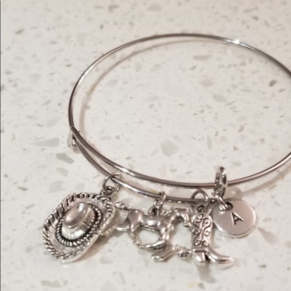 Western silver fashion charm bracelet - Picture 2 of 6